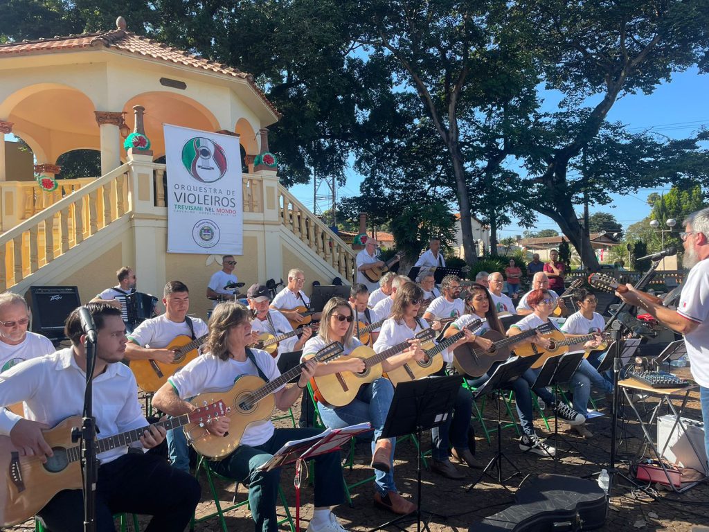 130 anos: Bairro do Cascalho celebra abertura da Semana Italiana